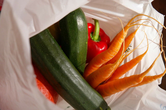5 tipů, jak začít se zero waste shopping bag 231953 1920